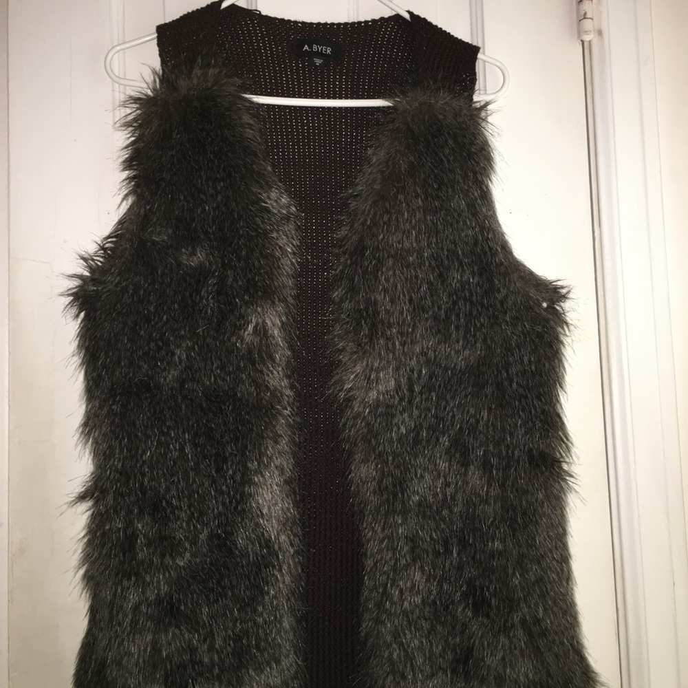 FUR Vest 🐨
